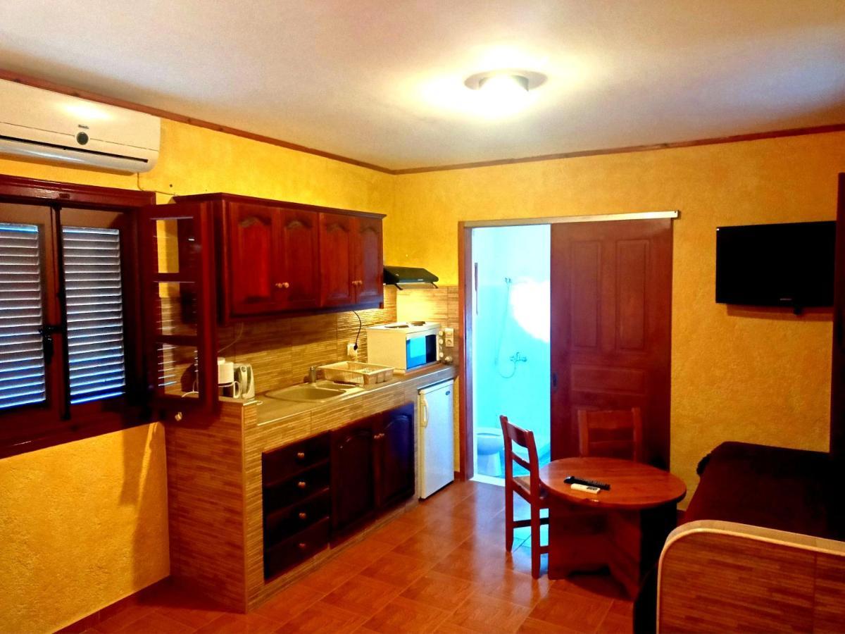 Sunrise Apartments Палекастрон Экстерьер фото