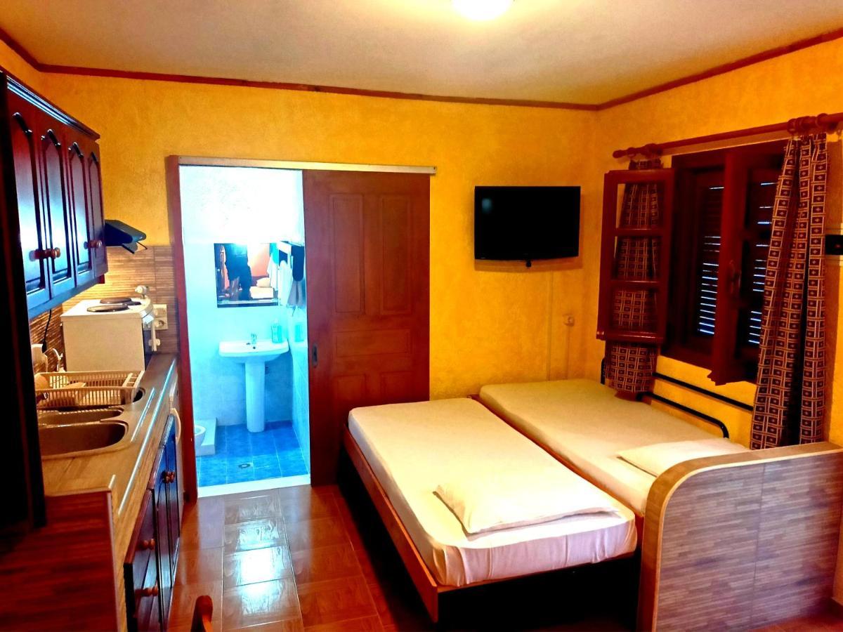 Sunrise Apartments Палекастрон Экстерьер фото